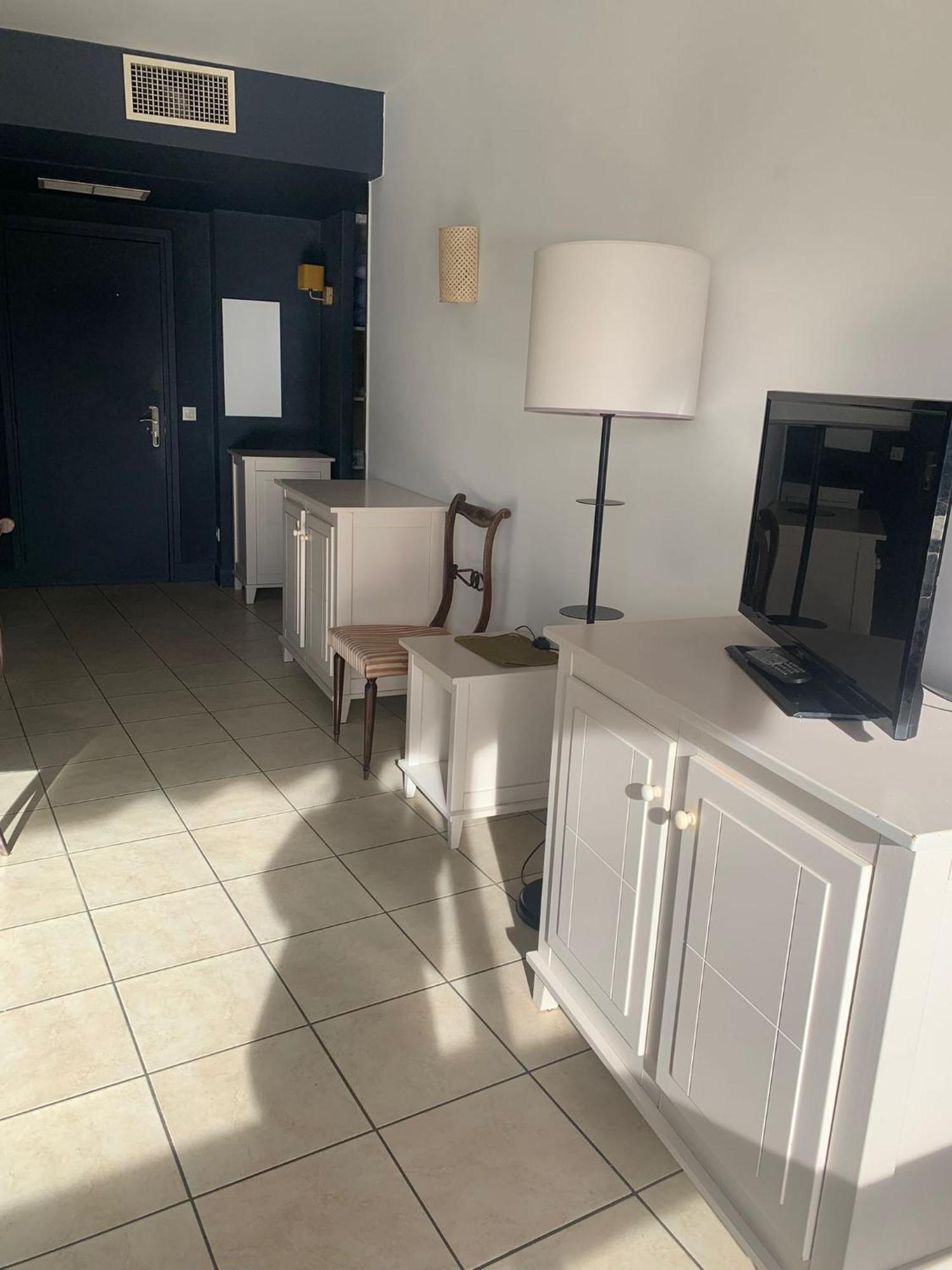 Apartment Heliotel Marine 4* Bord de Mer Saint-Laurent-du-Var Esterno foto